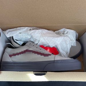 Vans NWT NES Console Dove Old Skools